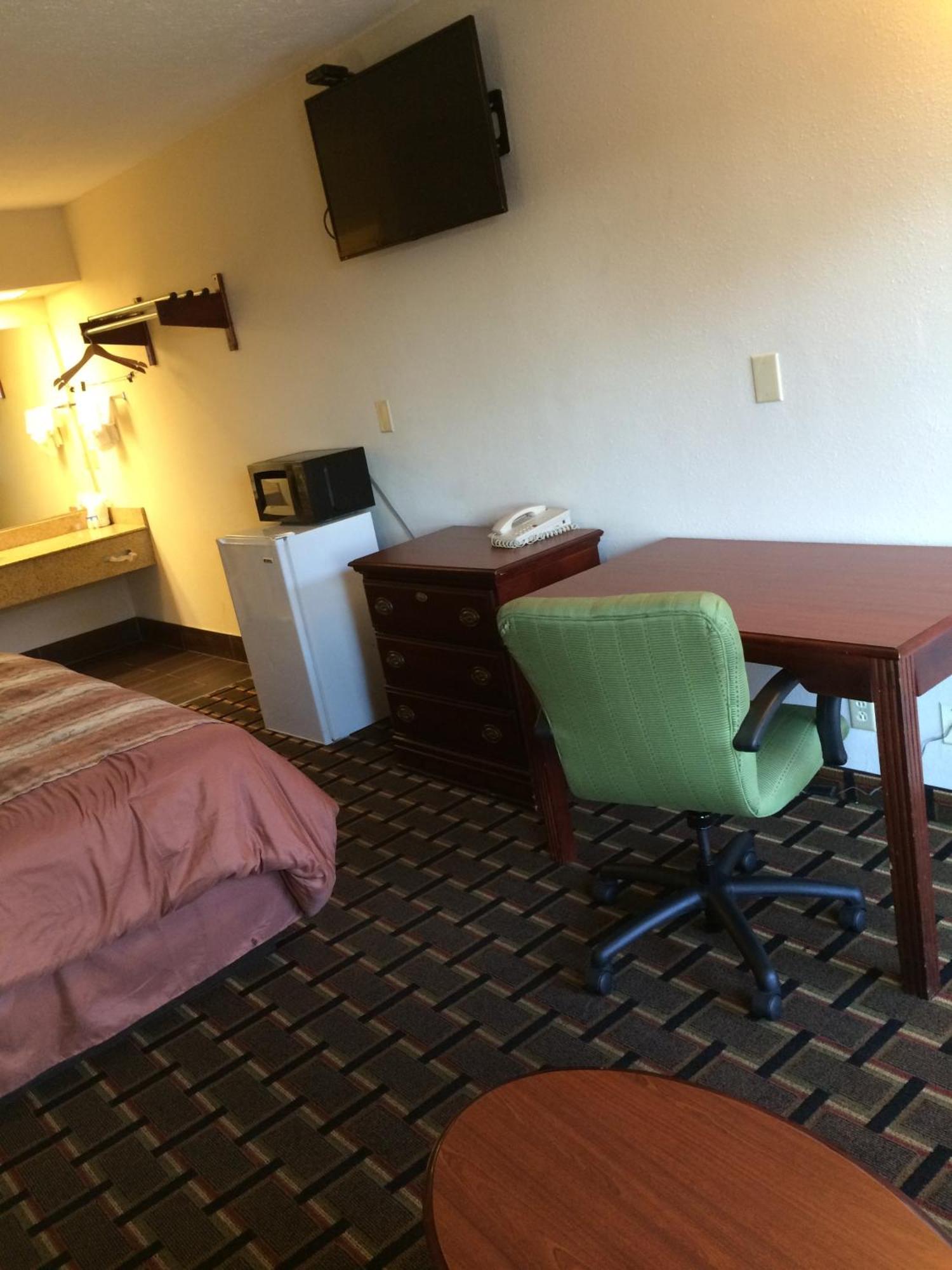 Americas Best Value Inn Near Downtown Nashville Quarto foto